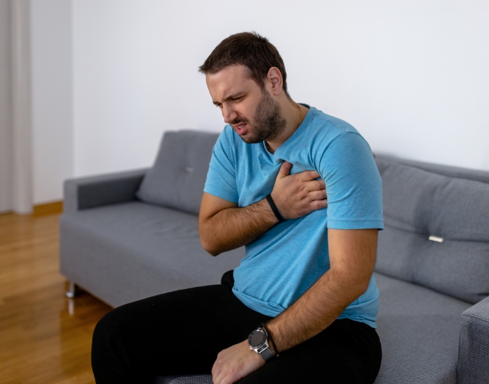 Can dehydration cause chest pain and dizziness?