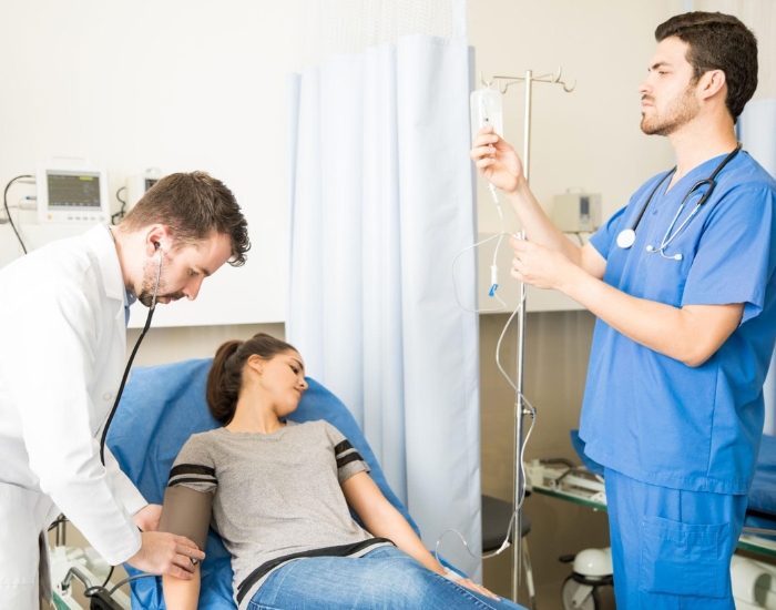 Urgent Care vs ER for Dehydration | When to Seek Emergency Care
